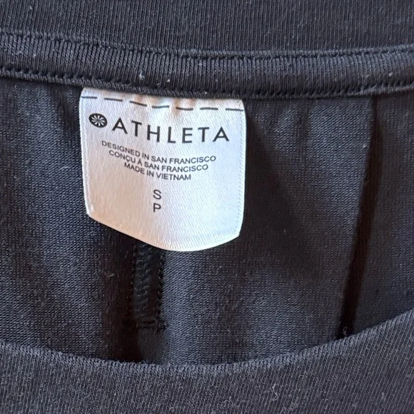 Athleta With Ease long-sleeve black T - Picture 8 of 16